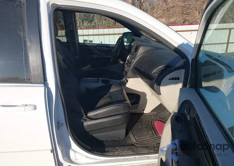 2017 Dodge Grand Caravan Sxt from USA, damaged, VIN 2C4RDGCG4HR758504